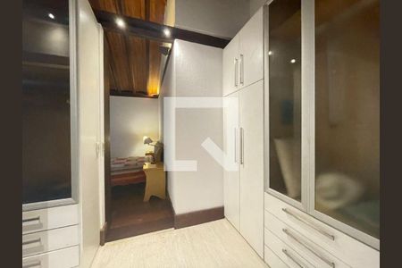 Casa à venda com 3 quartos, 209m² em Maceio, Niterói