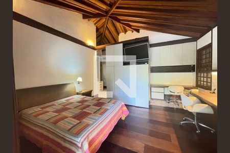 Casa à venda com 3 quartos, 209m² em Maceio, Niterói