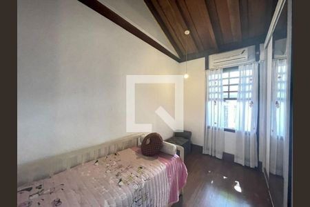 Casa à venda com 3 quartos, 209m² em Maceio, Niterói