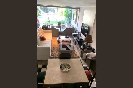 Casa à venda com 3 quartos, 340m² em Campo Belo, São Paulo