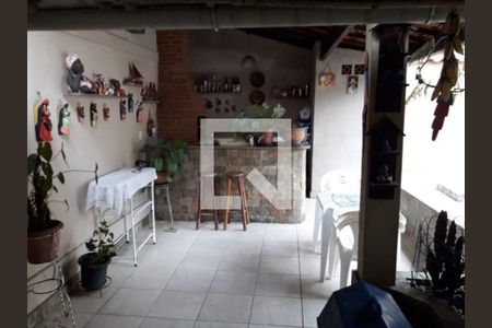 Casa à venda com 3 quartos, 260m² em Icaraí, Niterói