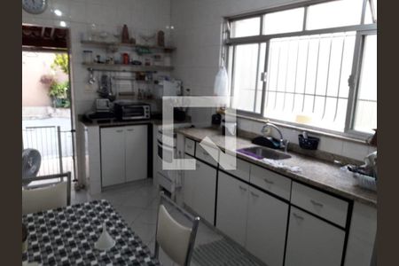 Casa à venda com 3 quartos, 260m² em Icaraí, Niterói