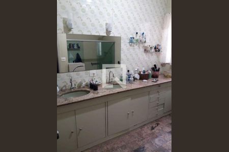 Casa à venda com 3 quartos, 260m² em Icaraí, Niterói