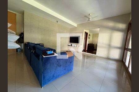 Casa à venda com 3 quartos, 200m² em Maria Paula, Niterói