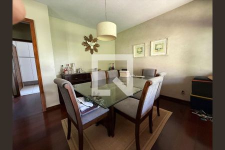 Casa à venda com 3 quartos, 200m² em Maria Paula, Niterói