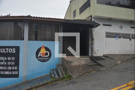 Fachada de casa à venda com 4 quartos, 340m² em Vila Bela Vista, Santo André