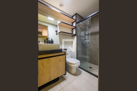 Banheiro de kitnet/studio à venda com 1 quarto, 28m² em Pinheiros, São Paulo