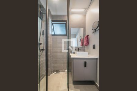 Banheiro Social de casa à venda com 4 quartos, 205m² em Vila Cordeiro, São Paulo
