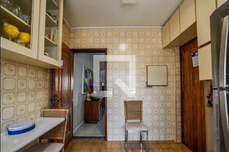 Cozinha de apartamento à venda com 3 quartos, 119m² em Vila Bastos, Santo André