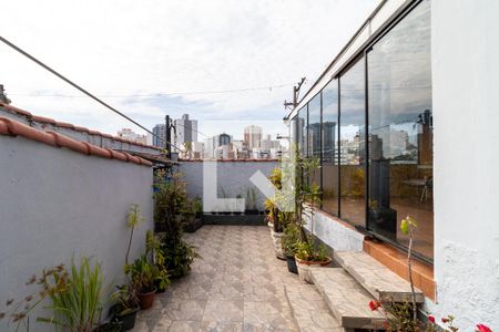 Quintal de casa à venda com 5 quartos, 340m² em Vila Anglo Brasileira, São Paulo