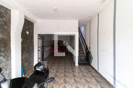 Garagem de casa à venda com 5 quartos, 340m² em Vila Anglo Brasileira, São Paulo