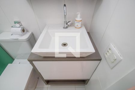 Banheiro de apartamento para alugar com 2 quartos, 55m² em Jaguaré, São Paulo