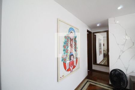 Corredor de apartamento à venda com 3 quartos, 256m² em Pechincha, Rio de Janeiro