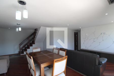 Sala de apartamento para alugar com 3 quartos, 256m² em Pechincha, Rio de Janeiro