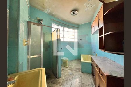 Apartamento à venda com 3 quartos, 152m² em Funcionários, Belo Horizonte