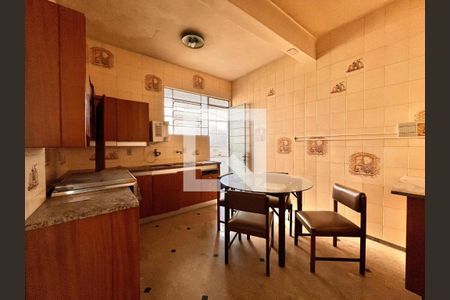 Apartamento à venda com 3 quartos, 152m² em Funcionários, Belo Horizonte