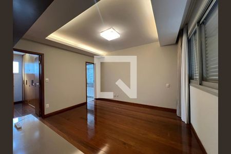 Apartamento à venda com 4 quartos, 200m² em Funcionários, Belo Horizonte
