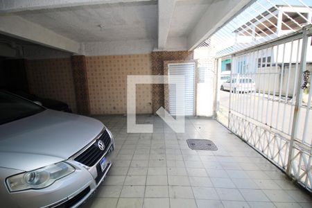 Garagem de casa para alugar com 4 quartos, 480m² em Olaria, Rio de Janeiro