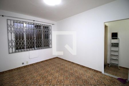 Sala 1º piso de casa para alugar com 4 quartos, 480m² em Olaria, Rio de Janeiro