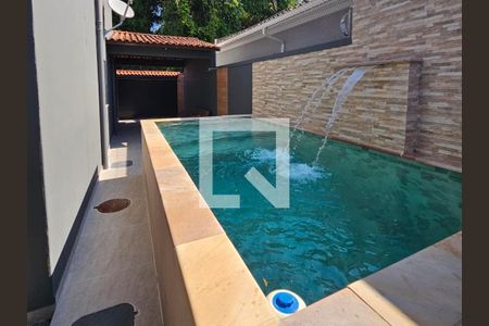 Piscina de casa à venda com 3 quartos, 140m² em Vargem Grande, Rio de Janeiro
