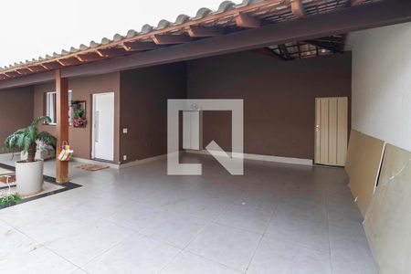 Garagem de casa à venda com 4 quartos, 380m² em Paquetá, Belo Horizonte