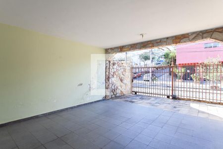Garagem de casa à venda com 4 quartos, 354m² em Heliópolis, Belo Horizonte