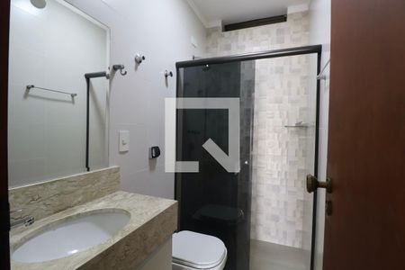 Banheiro Social de apartamento para alugar com 4 quartos, 255m² em Jardim Tres Marias, Guarujá