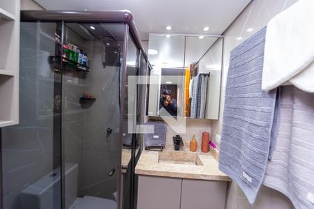 Banheiro de apartamento à venda com 2 quartos, 47m² em Vila Silvia, São Paulo