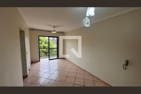 Sala de apartamento para alugar com 3 quartos, 77m² em Jardim das Bandeiras, Campinas
