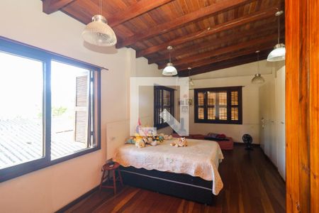 Quarto 1 de casa à venda com 6 quartos, 440m² em Cristal, Porto Alegre