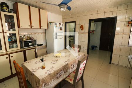 Cozinha 1 de casa à venda com 6 quartos, 440m² em Cristal, Porto Alegre