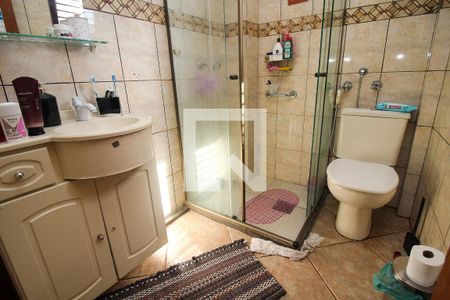 Banheiro da Suíte 1 de casa à venda com 6 quartos, 440m² em Cristal, Porto Alegre