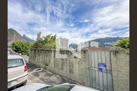 Vista da Rua de casa para alugar com 2 quartos, 172m² em Laranjeiras, Rio de Janeiro