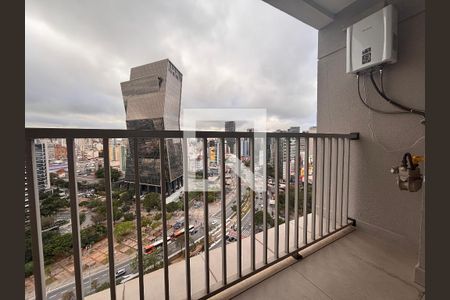 Sacada de kitnet/studio para alugar com 1 quarto, 28m² em Pinheiros, São Paulo
