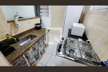 Cozinha de apartamento para alugar com 1 quarto, 60m² em Pompéia , Santos