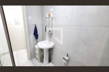 Detalhe do banheiro de apartamento para alugar com 1 quarto, 60m² em Pompéia , Santos