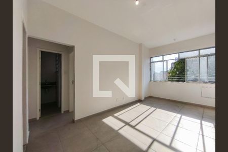 Sala de apartamento à venda com 2 quartos, 56m² em Benfica, Rio de Janeiro