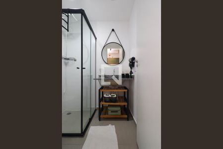 Banheiro de kitnet/studio à venda com 1 quarto, 27m² em Cerqueira César, São Paulo