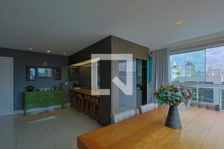 Sala de apartamento à venda com 3 quartos, 138m² em São Pedro, Belo Horizonte