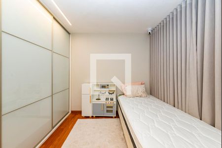 Quarto 2 de apartamento para alugar com 4 quartos, 140m² em Belvedere, Belo Horizonte