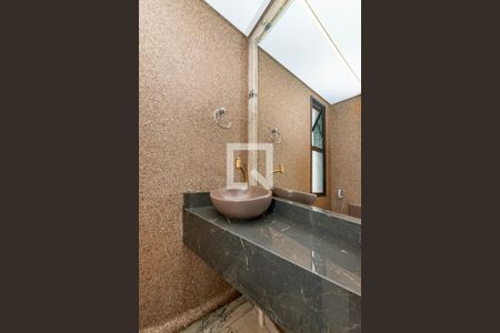 Lavabo de apartamento para alugar com 4 quartos, 140m² em Belvedere, Belo Horizonte