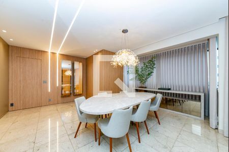 Sala de apartamento para alugar com 4 quartos, 140m² em Belvedere, Belo Horizonte