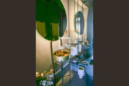 Lavabo de apartamento à venda com 2 quartos, 123m² em Pompeia, São Paulo