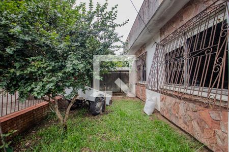 Quintal de casa à venda com 3 quartos, 300m² em Passo das Pedras, Porto Alegre