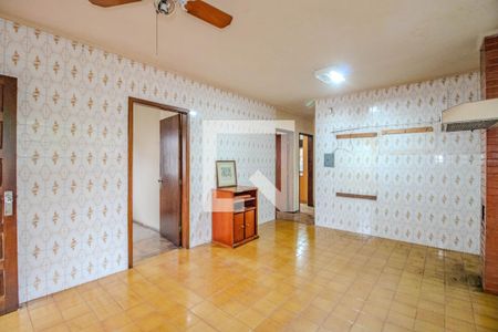 Cozinha e Área de Serviço de casa à venda com 3 quartos, 300m² em Passo das Pedras, Porto Alegre