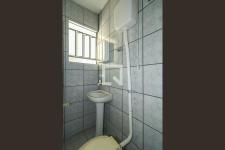Casa 2 - Banheiro de casa à venda com 3 quartos, 150m² em Sarandi, Porto Alegre