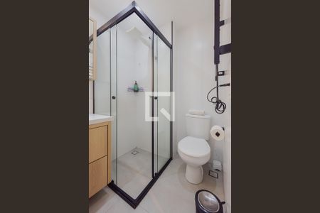 Banheiro de kitnet/studio à venda com 1 quarto, 27m² em Cerqueira César, São Paulo
