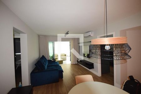 Sala de apartamento para alugar com 2 quartos, 70m² em Barra da Tijuca, Rio de Janeiro