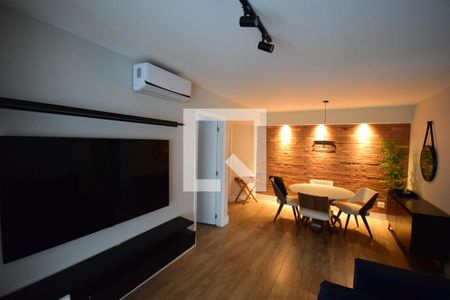 Sala de apartamento para alugar com 2 quartos, 70m² em Barra da Tijuca, Rio de Janeiro
