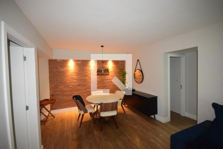 Sala de apartamento para alugar com 2 quartos, 70m² em Barra da Tijuca, Rio de Janeiro